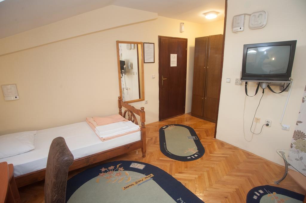 Ni Hotel Extra Lion Md מראה חיצוני תמונה